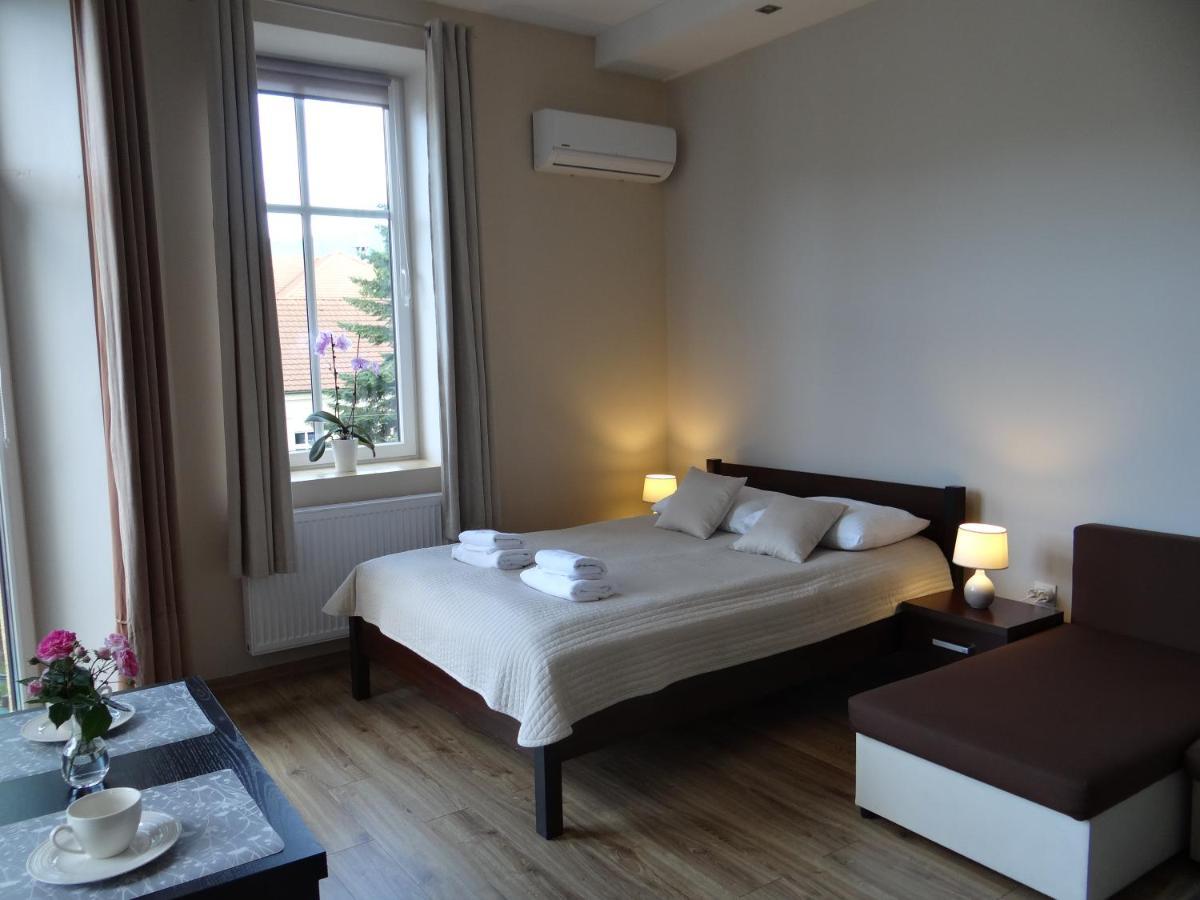 The Lion Rooms أوسترون المظهر الخارجي الصورة