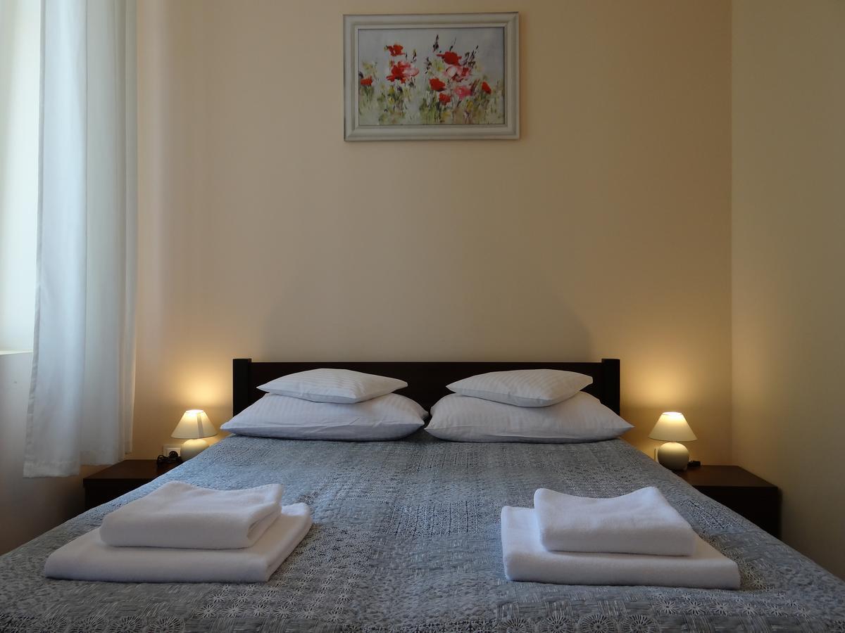 The Lion Rooms أوسترون المظهر الخارجي الصورة